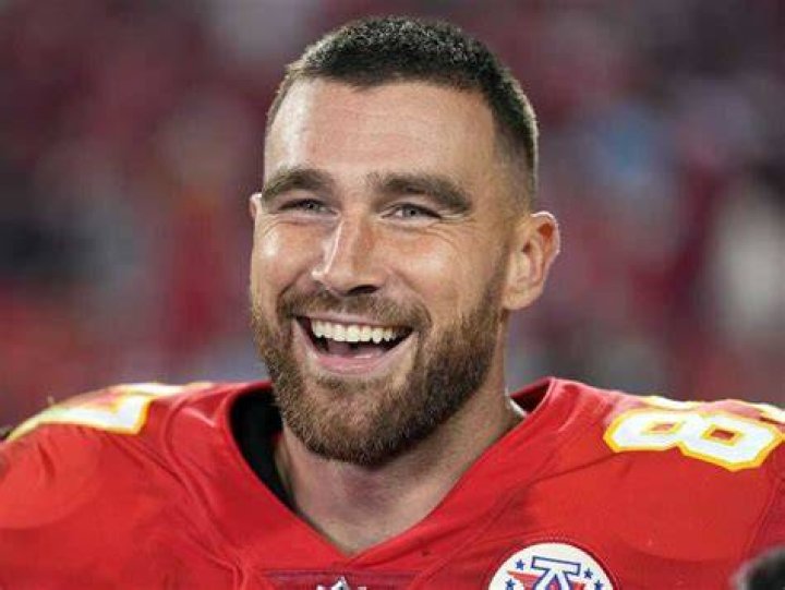 Travis Kelce Bio, Age, Net Worth, Height. Children, Wife, Parents