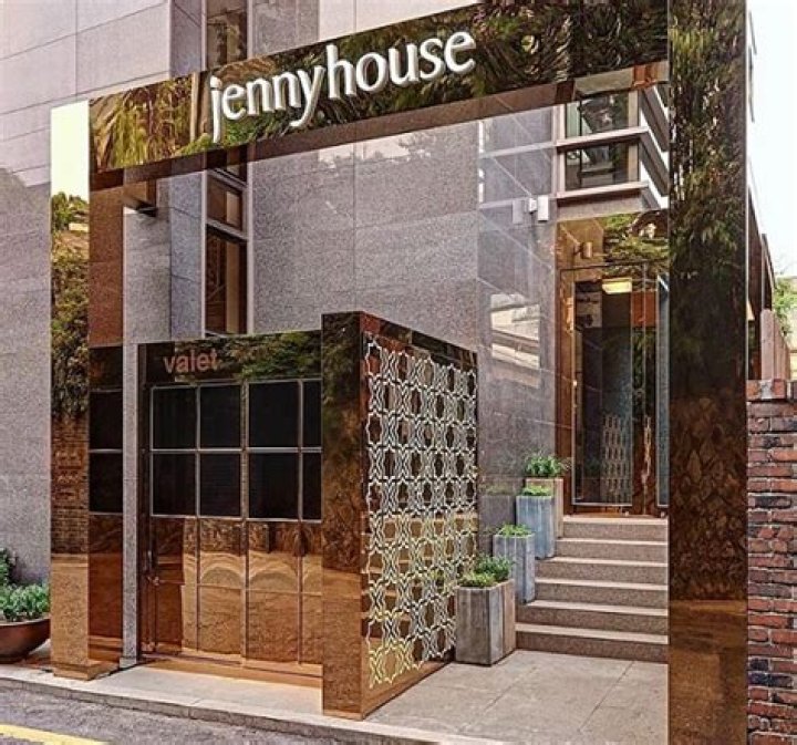 Trải nghiệm Salon Jenny House&hellip; nơi được c&aacute;c nhan sắc h&agrave;ng đầu xứ Kim