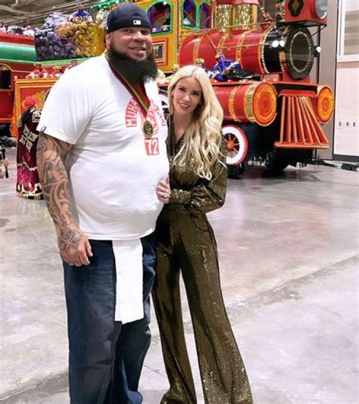 Tyrus Wife Picture