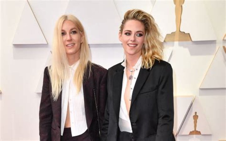 Uncover The Career Paths Of Kristen Stewart's Siblings: Exclusive Insights