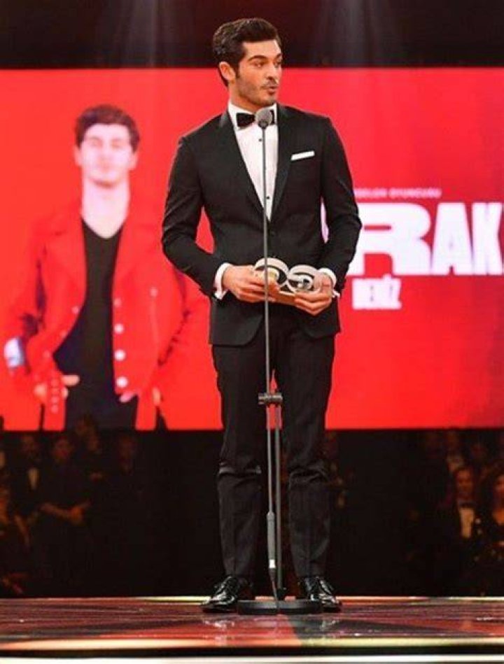 Uncover The Height Of Burak Deniz In Feet