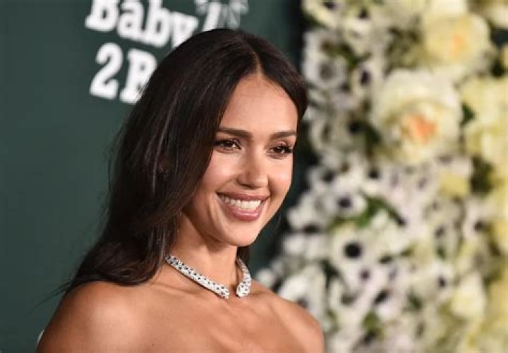 Uncover The Secrets Behind "Jessica Alba P Diddy": Unconfirmed Rumors, Media Frenzy, And Celebrity Dynamics