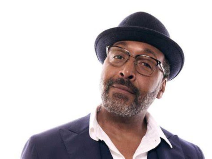 Uncover The Secrets Of Jesse L. Martin's Marital Bliss: Exclusive Insights