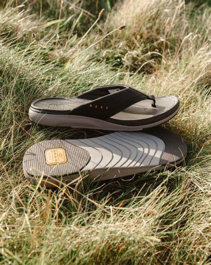 Unparalleled Comfort: Reef's Cushion Spring Flip Flops