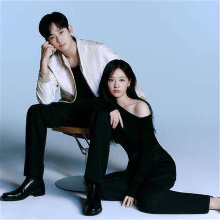 Unraveling Kim Soo Hyun's Relationship Enigma: Current Status And Past Affairs