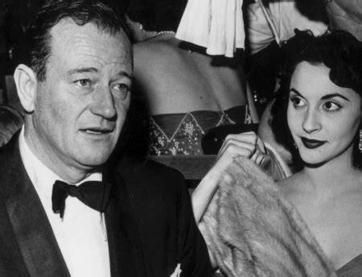 Unveiling John Wayne's Marital Journey: How Many Times Was John Wayne Married And To Whom?