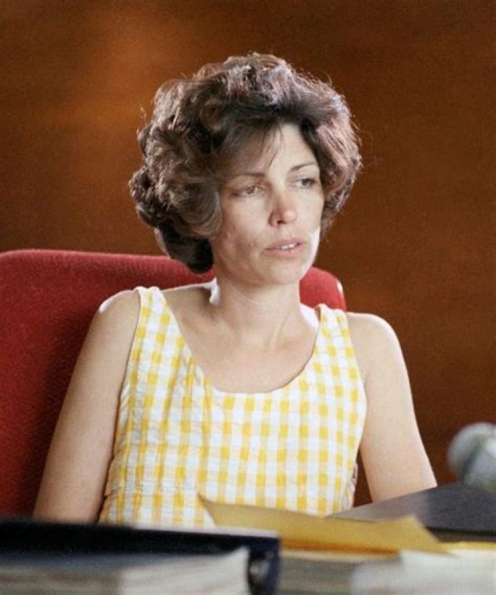 Unveiling Leslie Louise Van Houten's Net Worth: Surprising Insights
