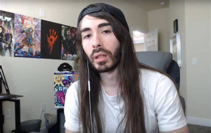 Unveiling MoistCritikal's Height: The Complete Guide