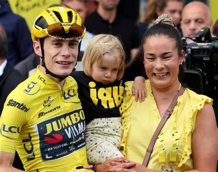 Unveiling The Age Of Jonas Vingegaard's Wife: A Closer Look