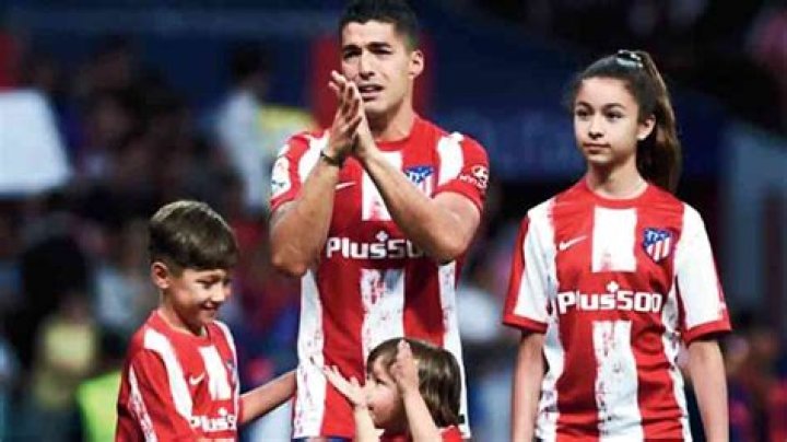 Unveiling The Age Of Luis Suarez's Daughter: A Peek Into Family Life