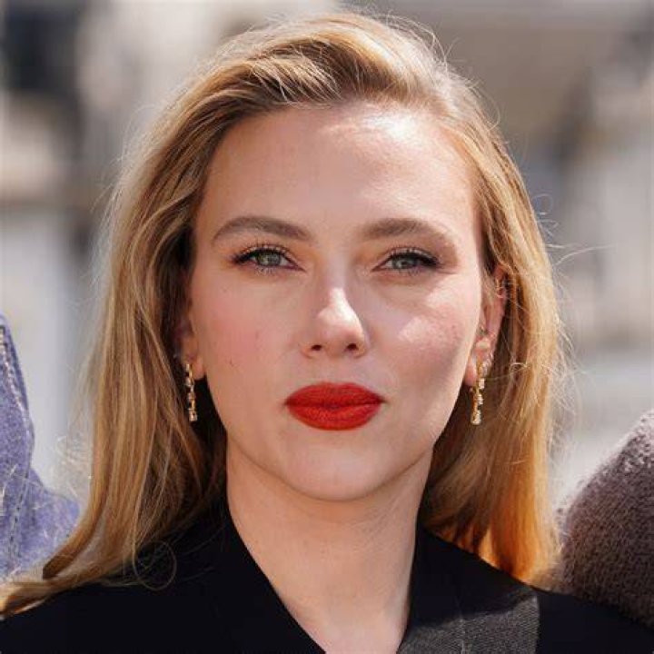 Unveiling The Allure: Scarlett Johansson Pictures Explored