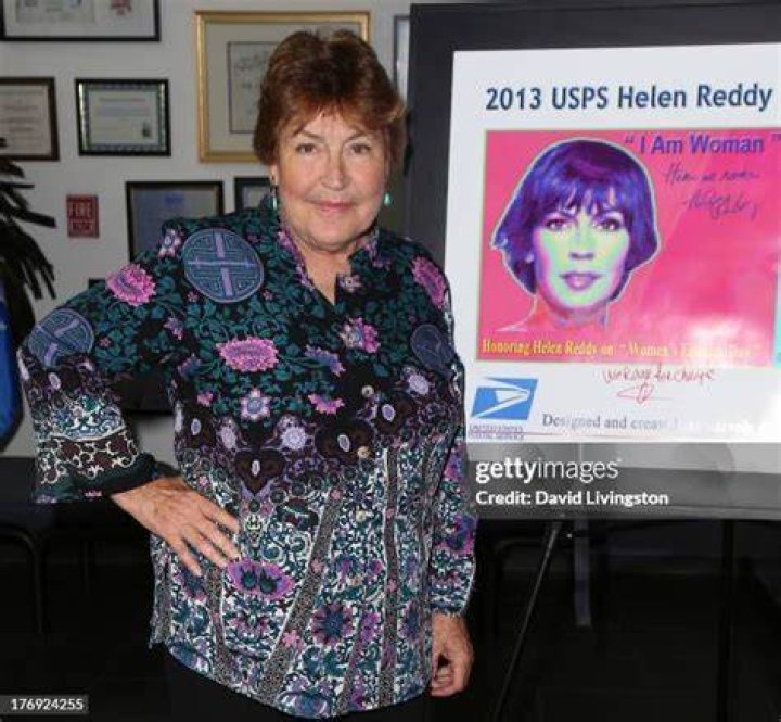 Unveiling The Heights Of Fame: How Tall Was Helen Reddy?