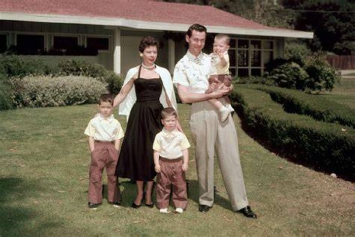 Unveiling The Legacy Of Johnny Carson: Discoveries About His Children