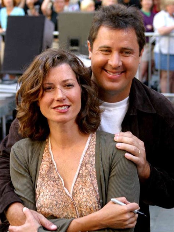 Unveiling The Surprises Behind "Who Is Amy Grant Married To"