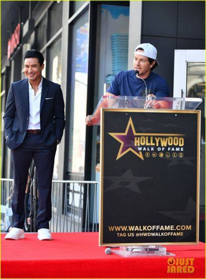 Unveiling The Wahlberg Family: A Hollywood Dynasty