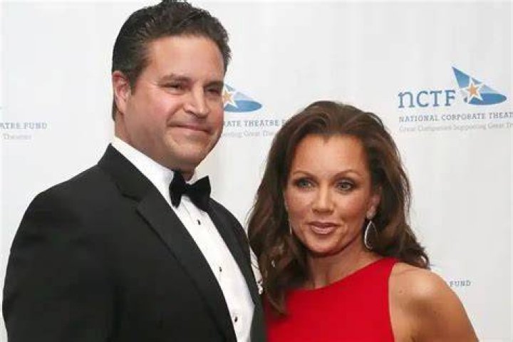 Unveiling Vanessa Williams' Husband: A Journey Of Success And Love