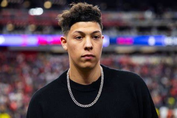 Was Jackson Mahomes intoxicated when he forcibly kissed Aspen Vaughn