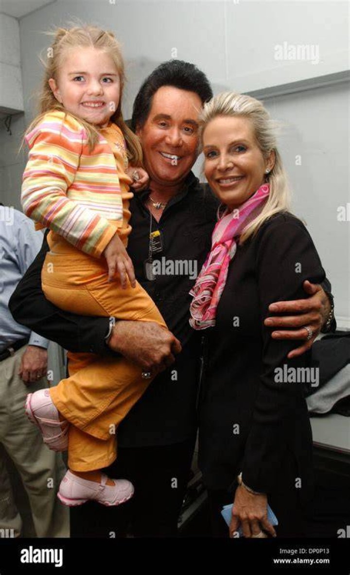 What Really Happened To Wayne Newton's Daughter Erin?
