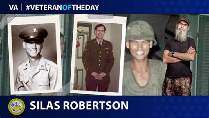 What Was Si Robertson Rank In The Army