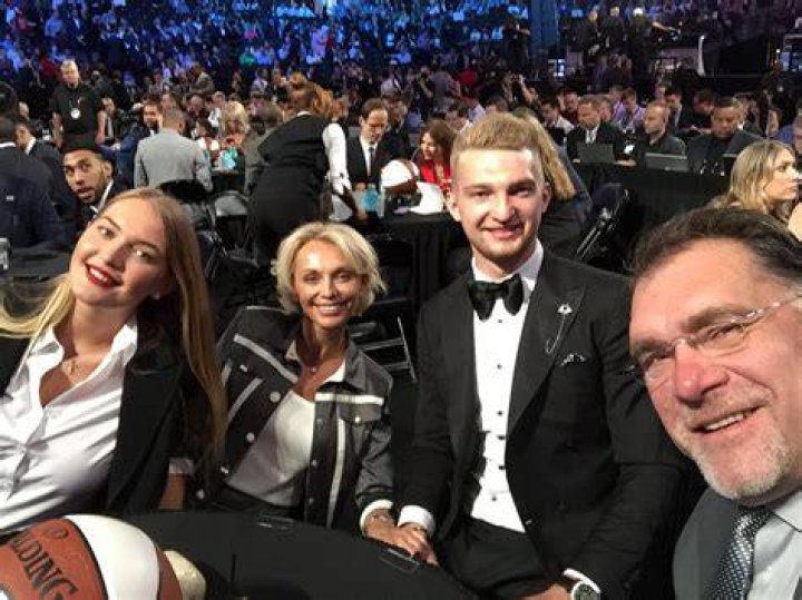 Who are Domantas Sabonis Parents?
