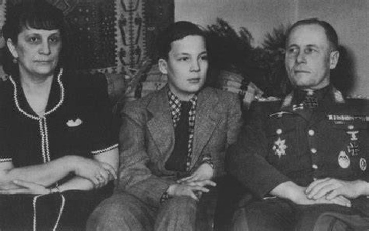 Who Is Catherine Rommel? Erwin Rommel Granddaughter, Family And Net Worth ·