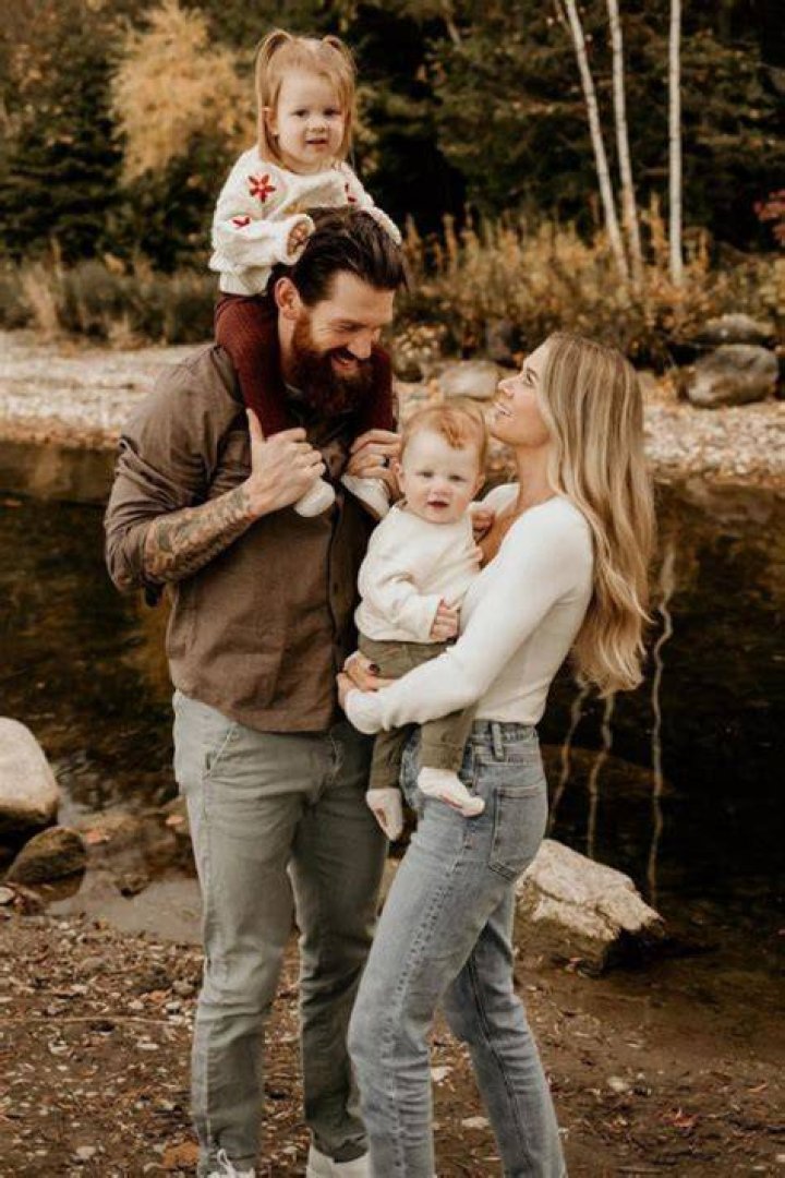 Who Is Jessica Kohout? Jordie Benn Wife, Baby Boone And Billie