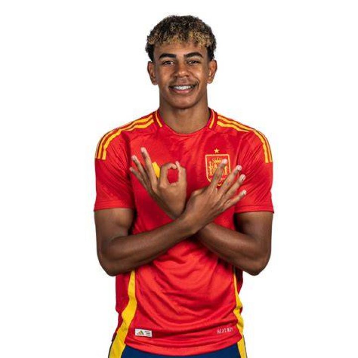 Who is Lamine Yamal, the 15yearold striker that Xavi can make debut