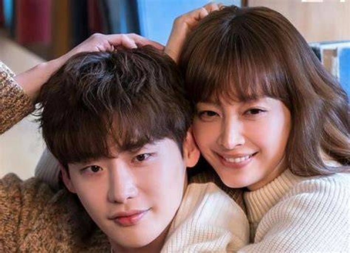 Who is Lee Na-young? Wiki, Age, Height, Net Worth, Husband, Marriage
