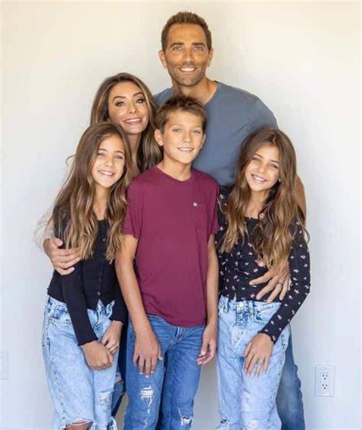 Who Is The Father Of Ava Marie And Leah Rose Clements? - Complete Insight