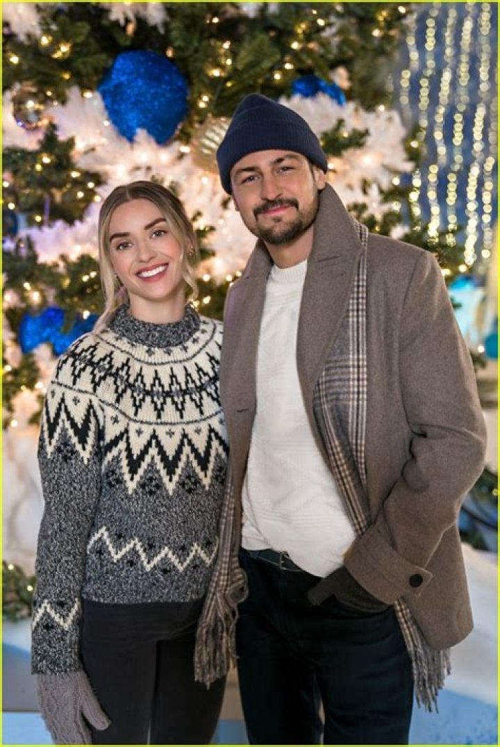 Who Is Tyler Hynes Husband? Uncover His Marital Status