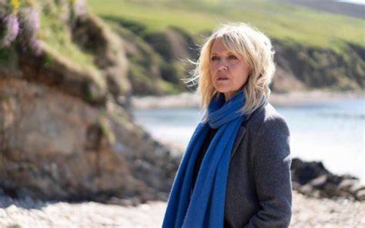 Who replaces Douglas Henshall in Shetland? Meet Ashley Jensen