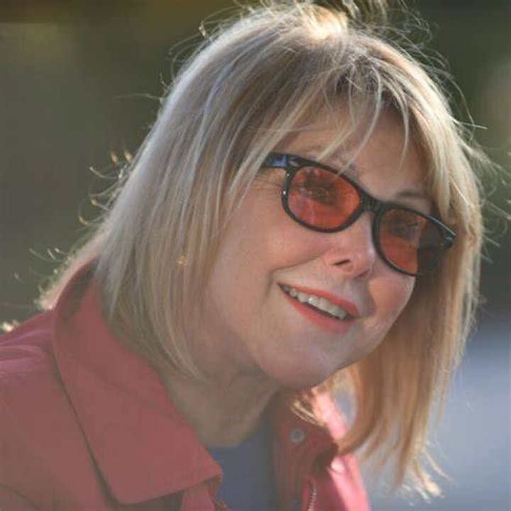Why Is Wendy Rieger Wearing Orange Glasses? Her Husband Dan Buckle And Brain Surgery Update |
