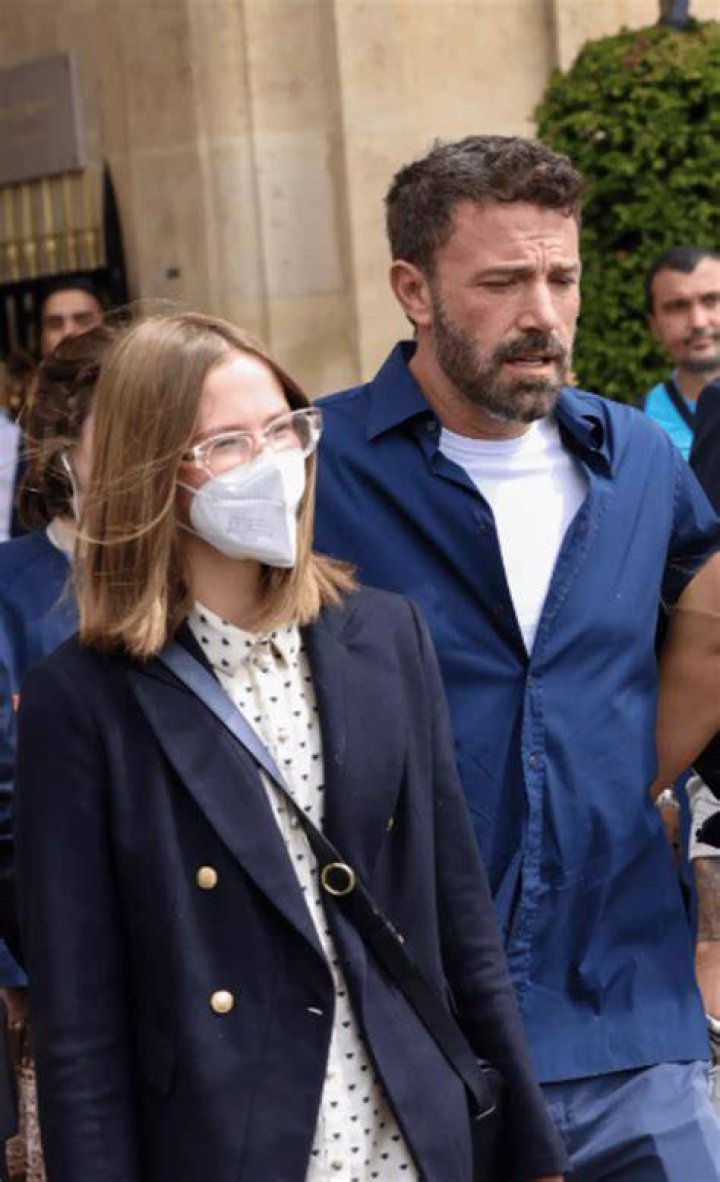 Why Seraphina Affleck Wears A Mask: Unmasking The Mystery