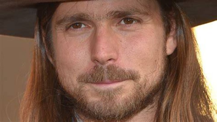 Willie Nelson&rsquo;s Son Lukas Gives Identical Performance Of Father&rsquo;s