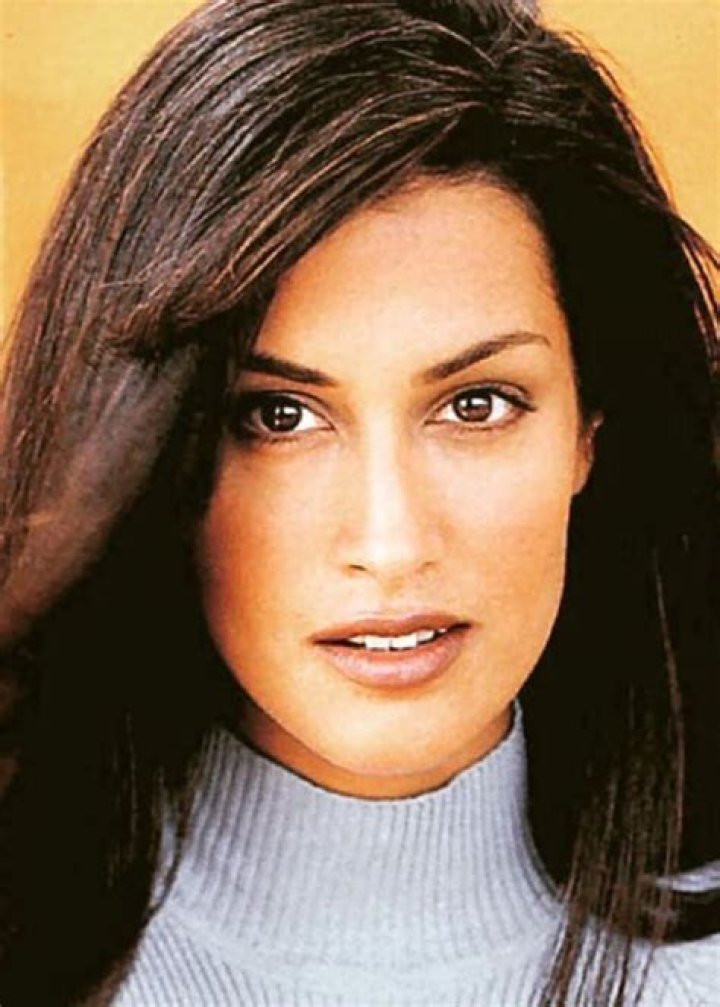 Yasmeen Ghauri Height, Weight, Age, Spouse, Family, Facts, Biography |